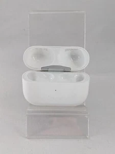 Apple AirPods Pro 1st Generation A2190 White Headphones Charging CASE ONLY - Picture 1 of 5