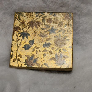 Vintage Gold Tone Metal Square Zanette England Floral Leaf Powder Compact - Picture 1 of 8
