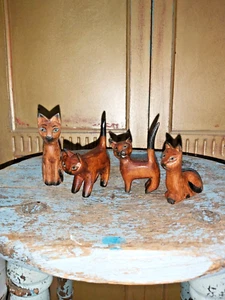 SET OF FOUR HAND CARVED ALBESIA WOODEN CATS - Picture 1 of 11