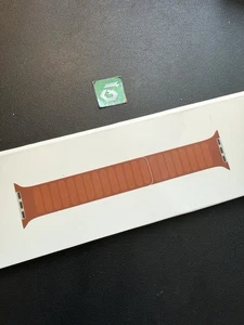 Apple Watch Leather Link 45mm (42/44/49) Genuine OEM Umber S/M Used - Picture 1 of 13