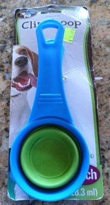 Brand New! Bow Wow Pals Collapsible Clip Scoop For Dogs  1/2 cup - Image 1 of 4