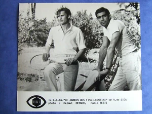 PHOTOGRAPHIE DE PRESSE LE JARDIN DES FINZI-CONTINI VITTORIO DE SICA FABIO TESTI - Picture 1 of 1