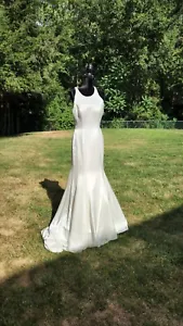 wedding dress size 10 color ivory/silv.  desginer Justin Alexander - Picture 1 of 12
