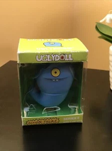 Uglydoll Actionfigur Serie 2 Uglyworm Spielzeug mit Box blau ein Auge Ugly Doll - Bild 1 von 12