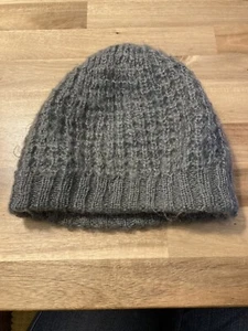 COS Mütze Grau Mohair - Bild 1 von 4