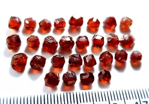 33 Carats Beautiful Brown Color RARE Garnet Fully Termitated Crystals Excellent  - Picture 1 of 4