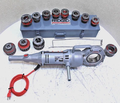 RIDGID 700 Pipe Threader w/ 12-R & OO Die Set & Ridgid Metal Case (100% TESTED) - Image 1 of 4