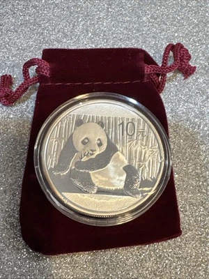 2015 China Panda 30 gram .999 Silver Coin in Original Capsule -- - Image 1 of 4