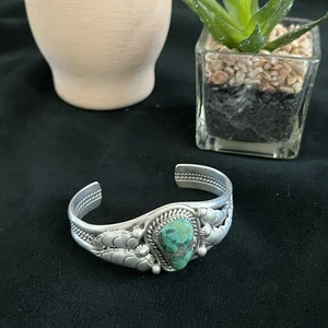Navajo T Silversmith Turquoise Cuff Bracelet Large Stone Feather Native American - Picture 1 of 12
