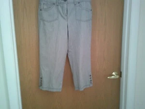 Style & Co Women's Capri Pants SZ 4P - Picture 1 of 3