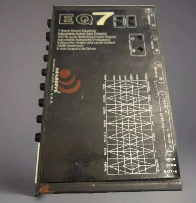 Unidad ecualizadora de línea Massive Audio 8V 7 bandas gráfico EQ7X usada Q21 Foto 1 de 4