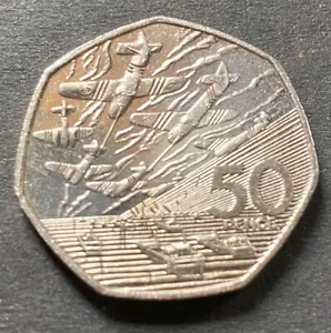 1994 50P MONEDA D DAY LANDING ANTIGUO ESTILO GRANDE CINCUENTA PENIQUES BATALLA DE BRITAÑA (CN28) - Imagen 1 de 2