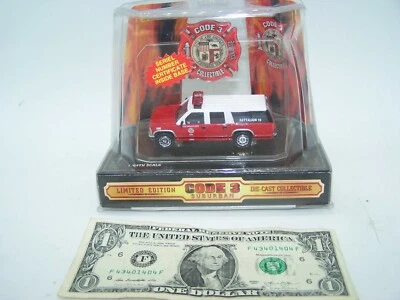 Code 3 City of Los Angeles #10  Battalion Chief GMC Suburban - 1/64 - 1998 - Image 1 of 4