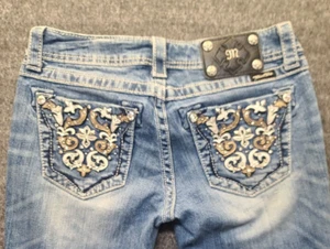 Miss Me Capri Jeans Womens 26x21 Regular Fit Cuffed Embellished Cowgirlcore - Picture 1 of 14