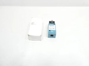 Honeywell LSA4L Limit Switch 600v-ac - Picture 1 of 9