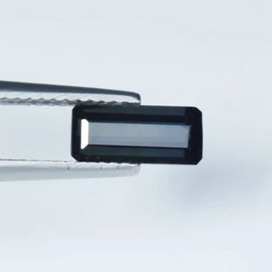 1.05 ct MOZAMBIQUE DARK BLUE GREEN / NATURAL TOURMALINE - Octagon Gemstone !! - Picture 1 of 2