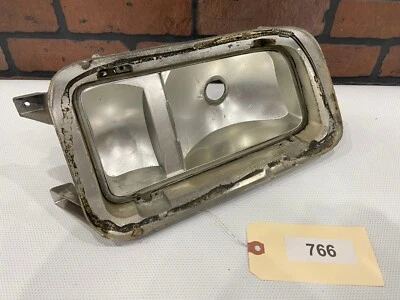 Lanterna traseira 1970 Cuda lateral direita passageiro Plymouth lanterna traseira corpo elétrico - Imagem 1 de 3