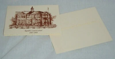 Republic MI Central High School, tarjeta de felicitación nota con sobre, interior en blanco Foto 1 de 4