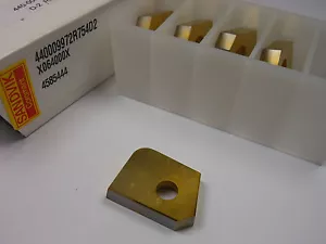 SANDVIK Hartmetalleinsätze 440-009972R754D-2 REV A X064000X 4585444 (5 Stück) - Bild 1 von 1