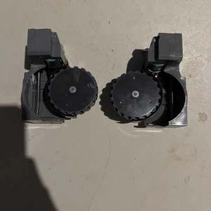 Roomba Left & Right Wheel Assembly Set 614 671 675 676 694 692 Genuine Irobot - Picture 1 of 7