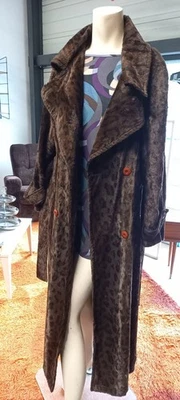 Manteau en fourrure synthétique taille 38 style Léopard Marque Daville - Photo 1/4
