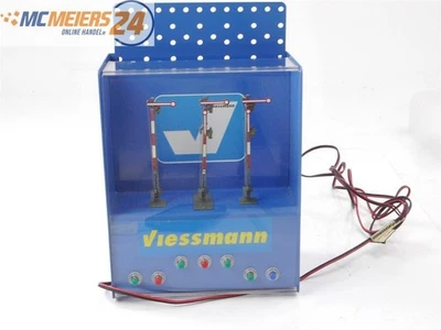 Viessmann H0 8813 Vorführgerät 3-tlg. mit Signalen Form-Hauptsignal E502 - Image 1 of 4