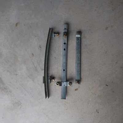 94-98 Ford Mustang Driver Door Window Guide Track 1994-1998 set #1 Foto 1 de 4