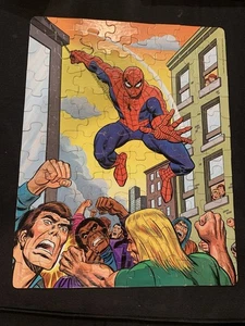Puzzle vintage Whitman Spider-Man completo supereroi con scatola - Foto 1 di 10