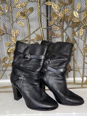 Botas de motociclista Coach Alexandra Y2K de tacón medio de la pantorrilla de cuero granulado negro talla 10 Foto 1 de 4