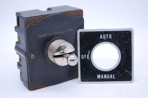 *Vintage* 27947-1 Eaton Arrow Hart ON-OFF-ON 3-Way Switch  - Picture 1 of 5
