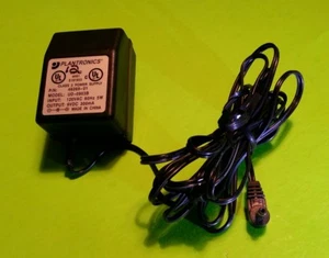 Genuine Plantronics Phone Headset Power Supply Adapter Charger UD-0903B 46269-01 - Picture 1 of 1