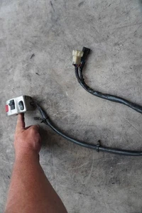 04 Victory V92 V 92 TOURING RIGHT HANDLEBAR CONTROL START RUN SWITCH E-5338 - Picture 1 of 7