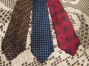 3 BEAUTIFUL ALL SILK TIES BY AKM, IZOD & SAKS - Picture 1 of 4