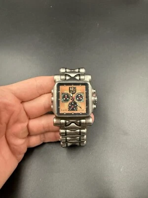 Reloj Oakley Minute Machine Gen 2 titanio con esfera de cobre subesfera negra Foto 1 de 4