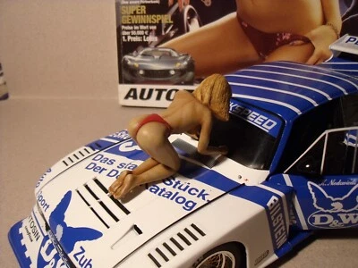 1/18  FIGURE  GIRL  MISS TUNING  VROOM  PAINTED  FOR  AUTOART  MINICHAMPS  NOREV - Image 1 of 4