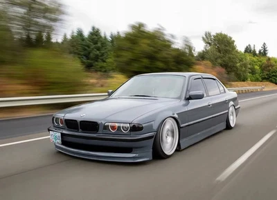 BMW E38 ohne das Alpina-Logo GFK Frontspoiler Lippe grundiert mit TÜV-Papieren - Bild 1 von 4