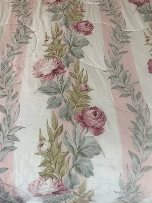 Vintage Martex Queen Comforter Floral Roses Pink Vintage Cottage Victorian  - Image 1 of 4