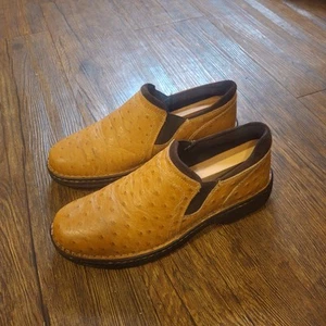 Zapatos Zuecos ARIAT Cuero Avestruz ROPER Mujer Talla 9.5B Marrón Sin Cordones Marrón Tostado - Imagen 1 de 12