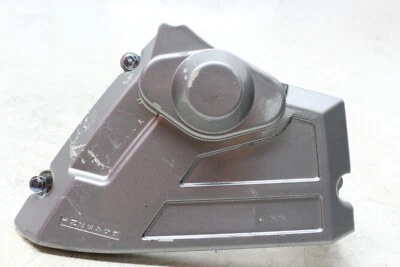 03-09 SUZUKI SV650S TAMPA DE RODA DENTADA DE MOTOR FABRICANTE DE EQUIPAMENTO ORIGINAL - Imagem 1 de 4