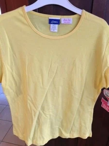 CREST UNIFORM SLIM FIT SERIES LADIES TEE SHIRT STYLE 211 LEMON PEEL COLOR MEDIUM - Picture 1 of 4