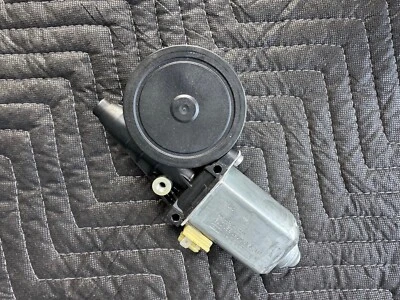 Motor ventana mercedes-benz, delantero derecho 190d 300se 300sel 0018209842 Foto 1 de 4