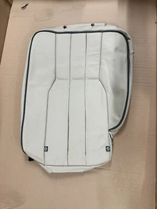 Funda asiento trasero para gama roevr modelos L322 HMA001790NUG holgura - Imagen 1 de 3