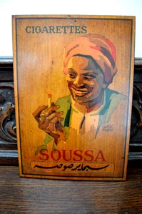 ANTIKER NICOLAS SOUSSA ÄGYPTISCHE ZIGARETTEN WERBEDRUCK AUF HOLZ 1920er - Bild 1 von 10