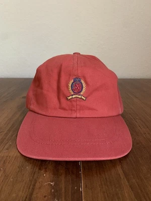 De colección Tommy Hilfiger Cresta Sombrero Cuero Correa Gorra Rojo Hecho en EE. UU. Algodón Foto 1 de 4