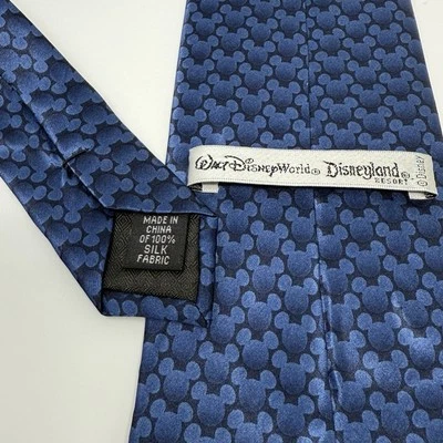 Corbata 100 % seda azul marino con estampado de Mickey Mouse de Disney Parks DISNEYLAND Resorts Foto 1 de 3
