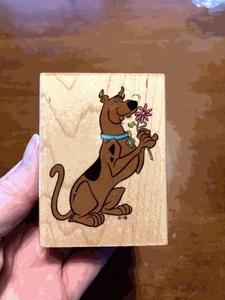 RARE Stamp SCOOBY-DOO! All Night Media 993H01 Smelling Smell the Flowers - Picture 1 of 2