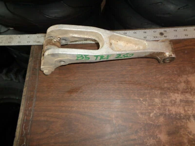 1985 OEM yamaha tri-z 250 ytz 250 амортизирующее крепление звено связи, 10/20d  - Изображение 1 из 4