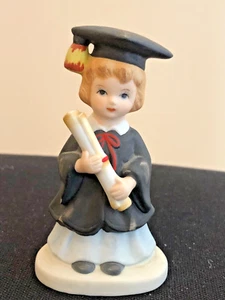 Vintage 1989 Lefton Sri Lanka- Girl Graduation Figurine w/ Cap Gown Diploma - Picture 1 of 4