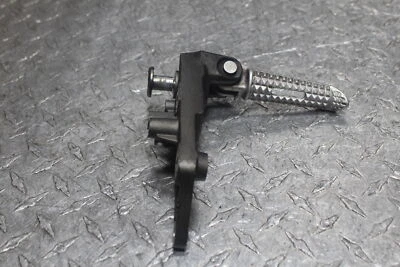 2016 TRIUMPH SPEED TRIPLE S RIGHT FRONT FOOT REST PEG STEP T2081844 T2082103 - Image 1 of 4