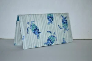 Scheckbuchhülle Halter mit Schutz Durchschreibeplatte/Gutscheinhalter Meeresschildkröten - Bild 1 von 3
